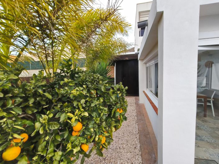 Image No.25-2 Bed Villa for sale