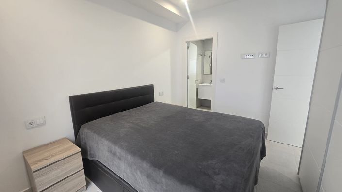 Image No.14-2 Bed Apartment for sale