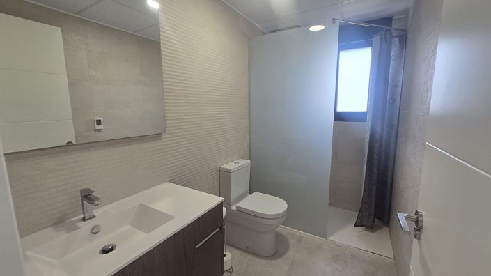 Image No.15-2 Bed Apartment for sale