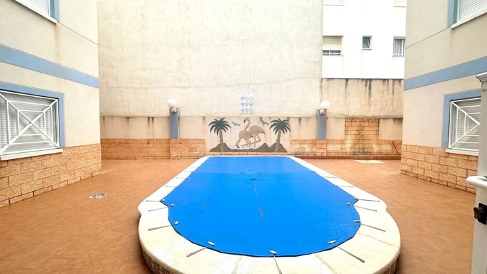 Image No.45-2 Bed Apartment for sale