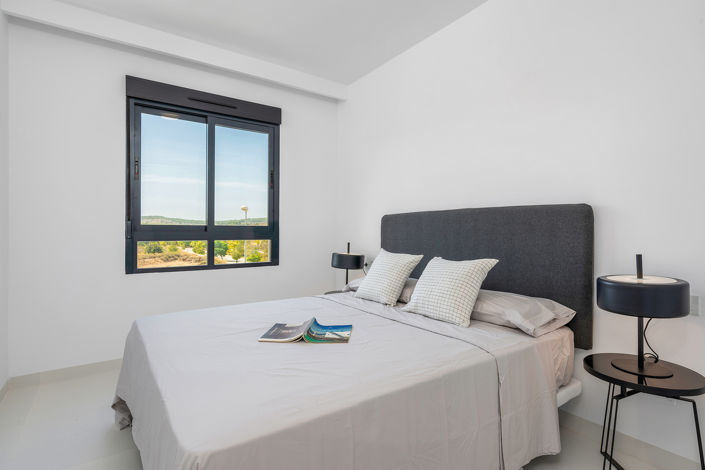 Image No.18-2 Bed Apartment for sale