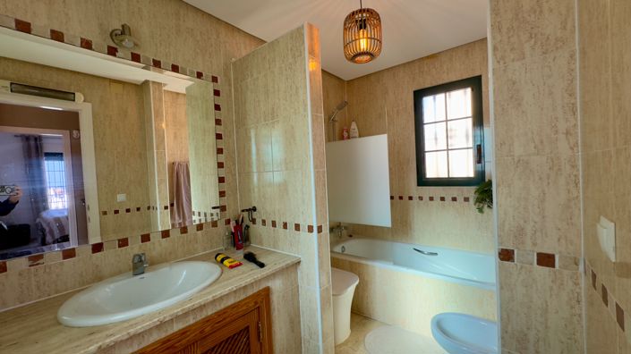 Image No.15-3 Bed Villa for sale