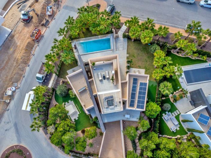 Image No.10-3 Bed Villa for sale