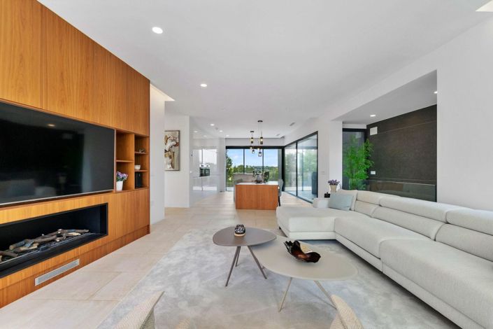 Image No.11-3 Bed Villa for sale