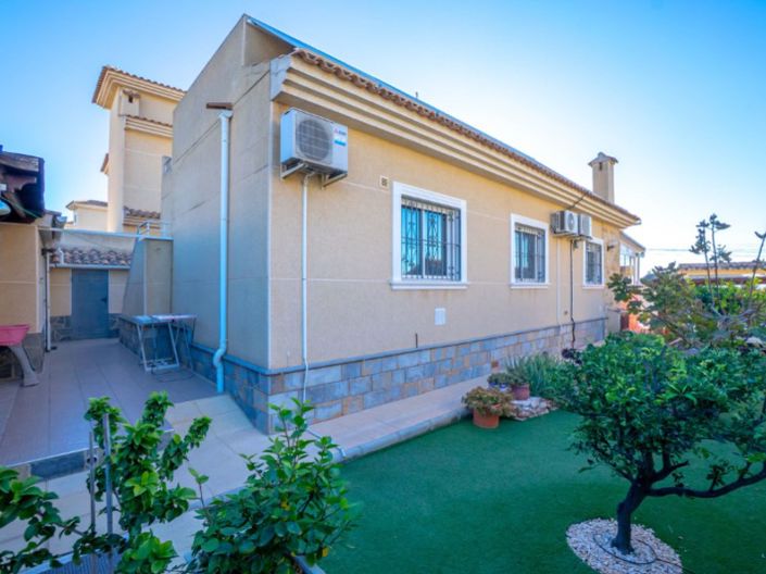 Image No.27-3 Bed Villa for sale