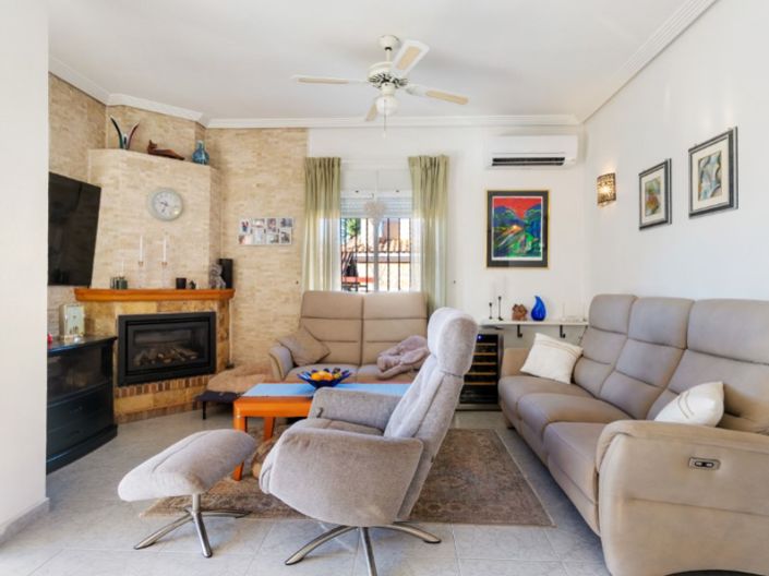 Image No.7-3 Bed Villa for sale