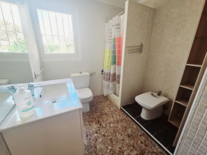 Image No.17-4 Bed Villa for sale