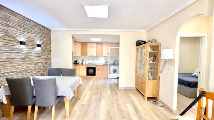 Image No.4-Appartement de 2 chambres à vendre à Torrevieja
