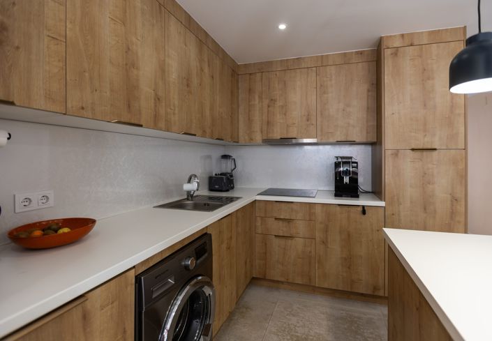 Image No.11-3 Bed Property for sale