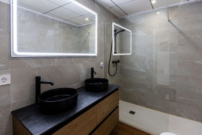 Image No.30-3 Bed Property for sale