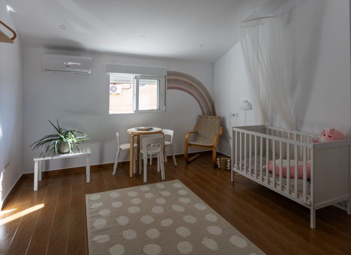 Image No.32-3 Bed Property for sale