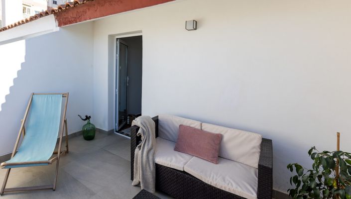 Image No.40-3 Bed Property for sale