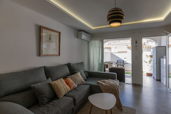 Image No.5-3 Bed Property for sale