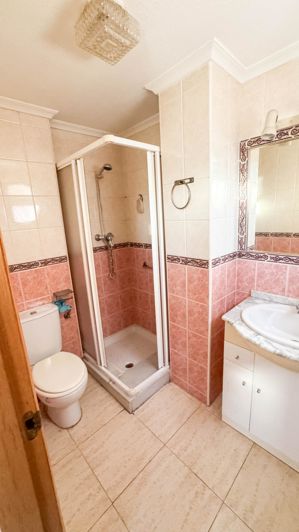 Image No.17-3 Bed Apartment for sale