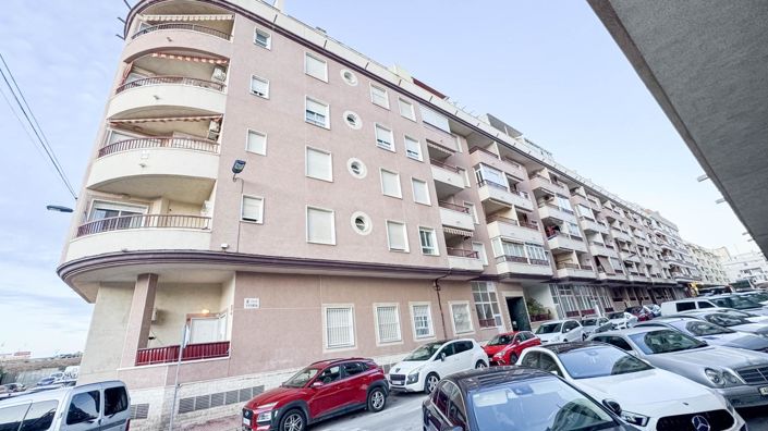 Image No.34-3 Bed Apartment for sale