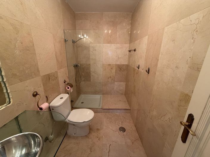 Image No.13-2 Bed Apartment for sale