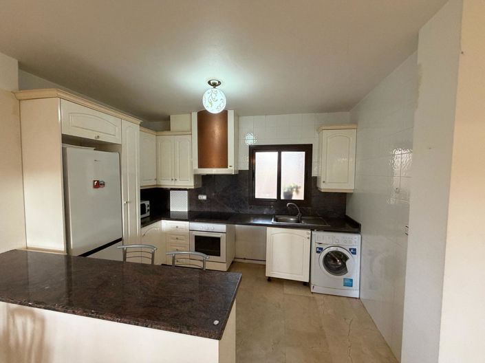 Image No.25-2 Bed Apartment for sale