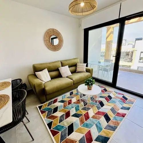 Image No.3-Appartement de 2 chambres à vendre à Las Filipinas