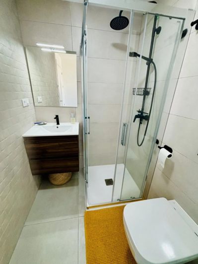 Image No.9-Appartement de 2 chambres à vendre à Las Filipinas