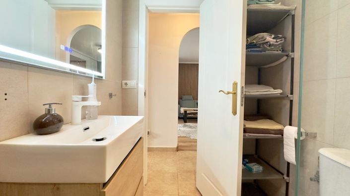 Image No.32-2 Bed Apartment for sale