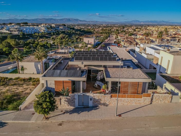 Image No.5-4 Bed Villa for sale