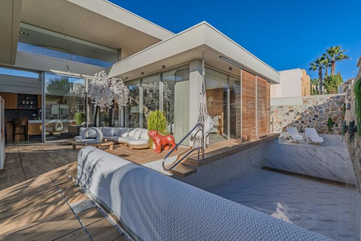 Image No.7-4 Bed Villa for sale