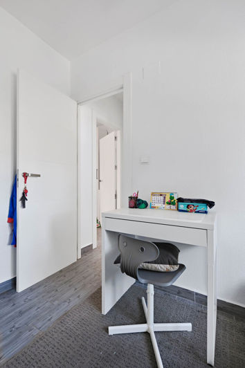 Image No.4-3 Bed Property for sale