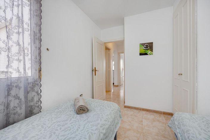 Image No.17-3 Bed Apartment for sale