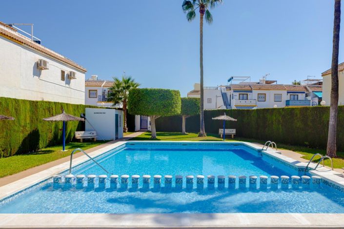 Image No.27-3 Bed Apartment for sale
