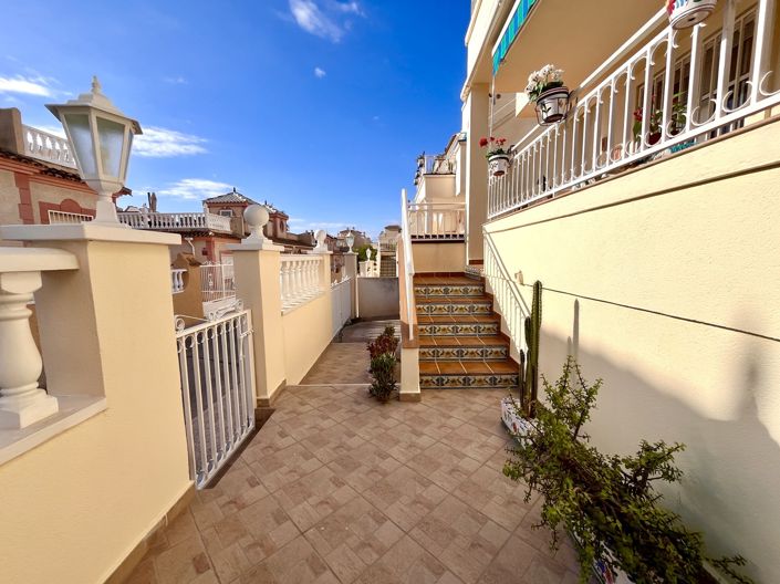 Image No.28-2 Bed Apartment for sale