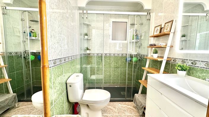 Image No.40-2 Bed Apartment for sale