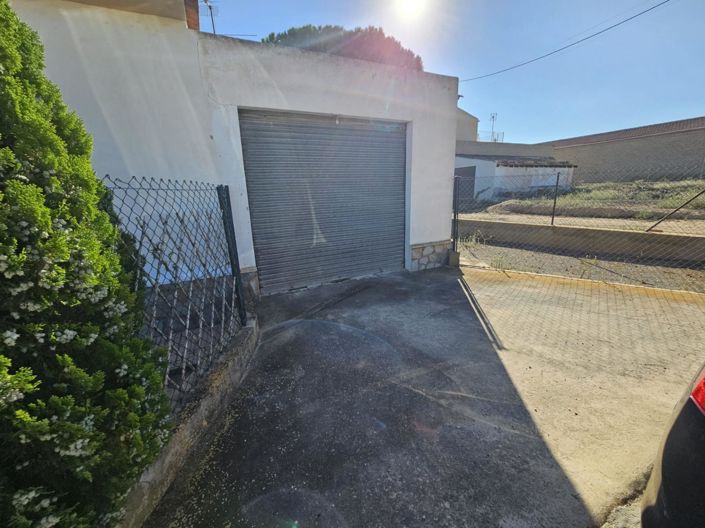 Image No.12-3 Bed Villa for sale