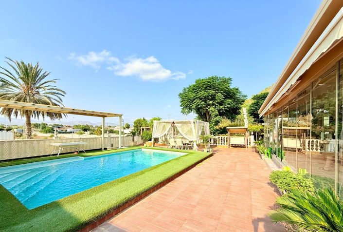 Image No.2-3 Bed Villa for sale