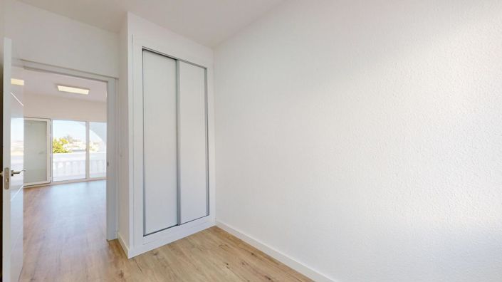 Image No.15-2 Bed Apartment for sale