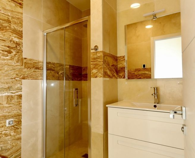 Image No.27-5 Bed Villa for sale