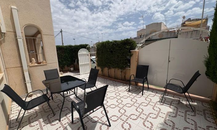 Image No.18-3 Bed Apartment for sale