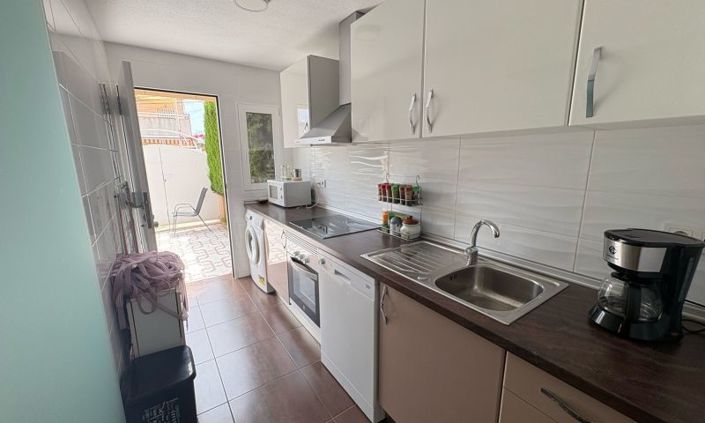 Image No.24-3 Bed Apartment for sale