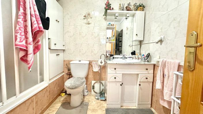 Image No.17-2 Bed Apartment for sale