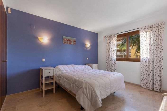 Image No.12-2 Bed Apartment for sale