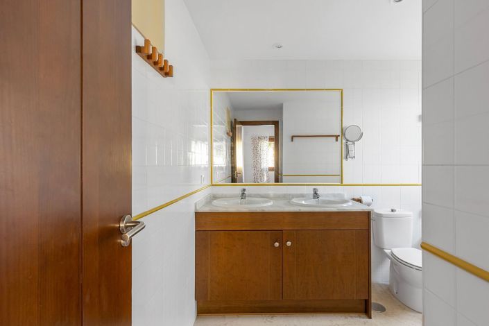 Image No.14-2 Bed Apartment for sale