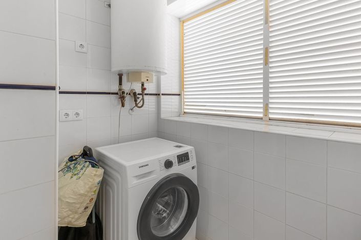 Image No.23-2 Bed Apartment for sale