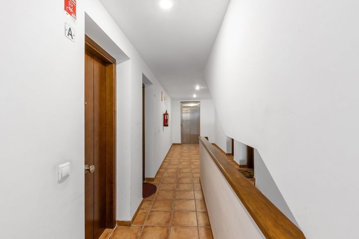 Image No.29-2 Bed Apartment for sale