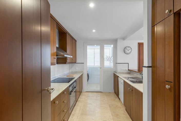 Image No.8-2 Bed Apartment for sale