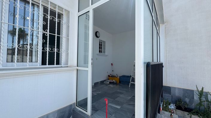 Image No.5-Appartement de 2 chambres à vendre à Torrevieja