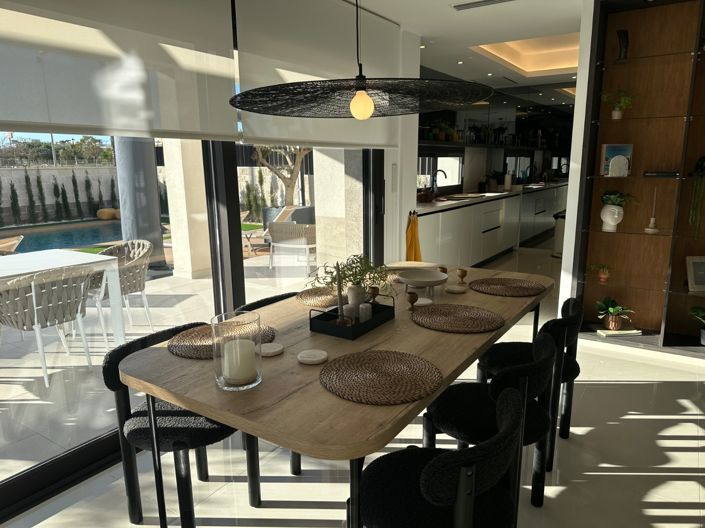 Image No.10-3 Bed Villa for sale