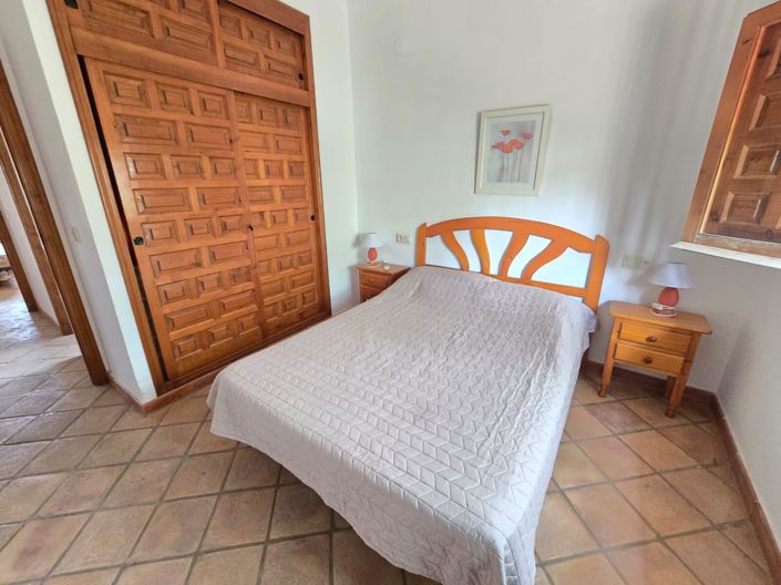 Image No.4-4 Bed Villa for sale