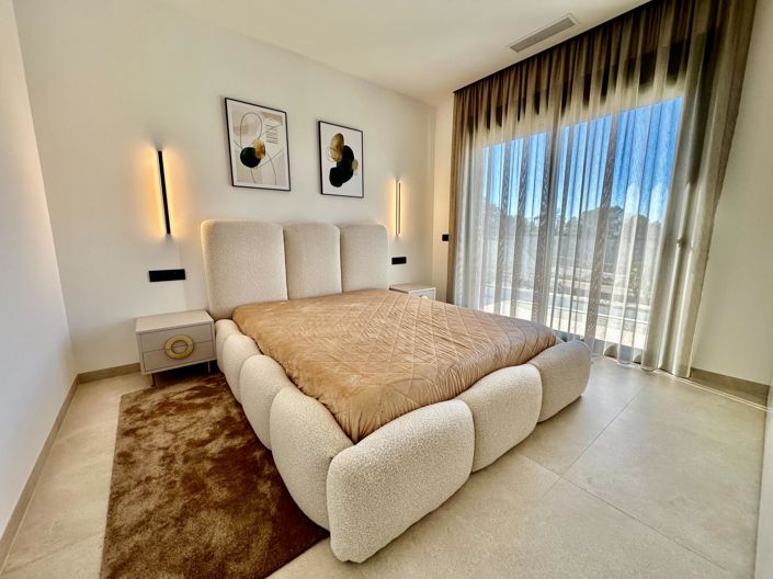 Image No.13-3 Bed Villa for sale