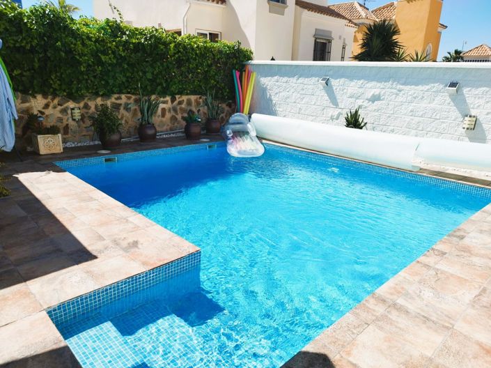 Image No.2-4 Bed Villa for sale