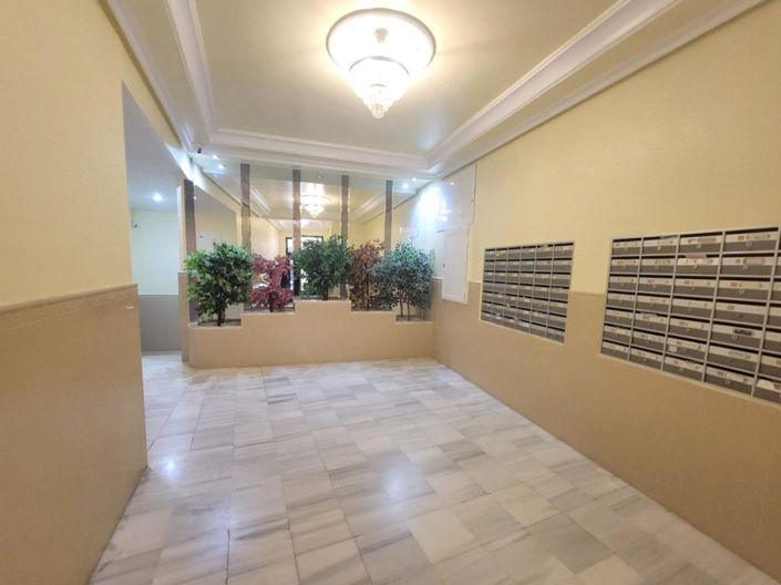 Image No.32-2 Bed Apartment for sale