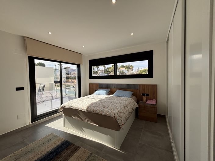 Image No.26-2 Bed Property for sale